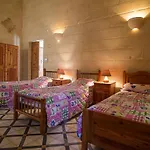Дом отдыха 4 Bedroom Corner With Private Pool In Zebbug Gozo