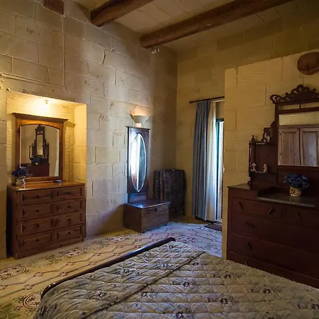 4 Bedroom Corner With Private Pool In Zebbug Gozo Zebbug (Gozo)