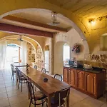 4 Bedroom Corner With Private Pool In Zebbug Gozo 펜션