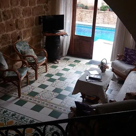 Semesterbostad 4 Bedroom Corner With Private Pool In Zebbug Gozo *