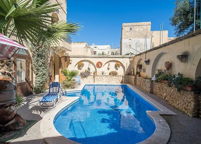 Σπίτι διακοπών 4 Bedroom Corner With Private Pool In Zebbug Gozo *